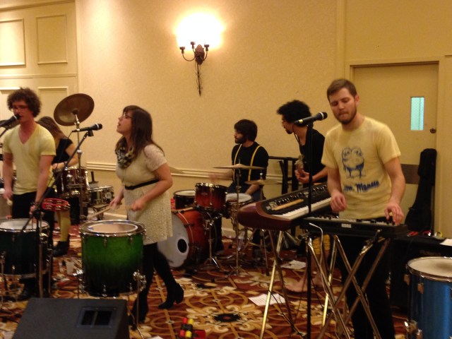 Quelques membres de Sweet Crude.  Ils sont incroyable!